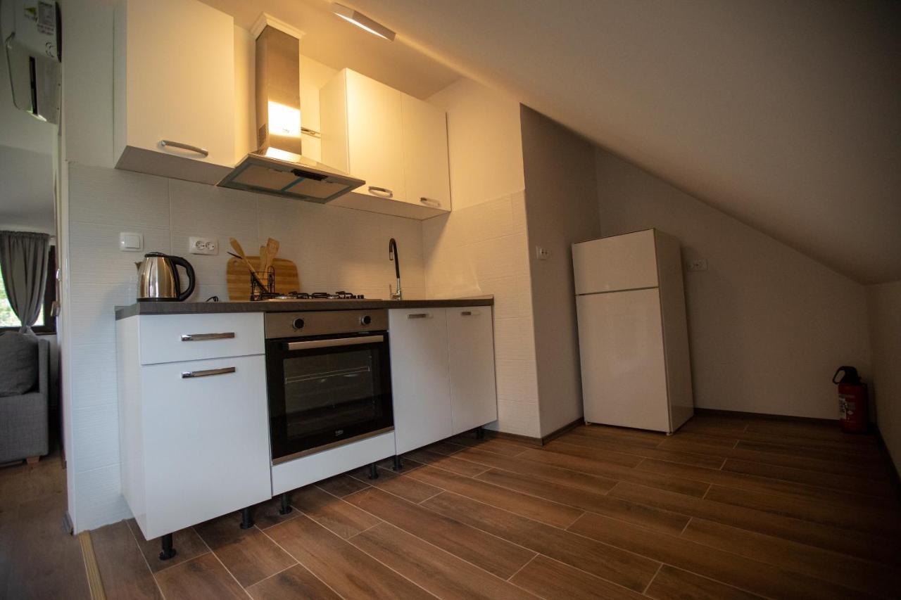 Apartmani Lara Modrus-Kuca Za Odmor Eksteriør bilde