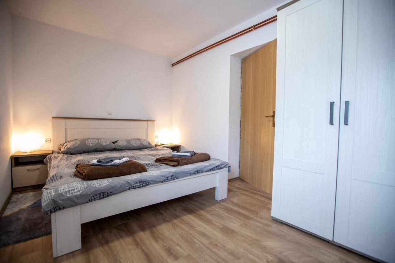 Apartmani Lara Modrus-Kuca Za Odmor Eksteriør bilde